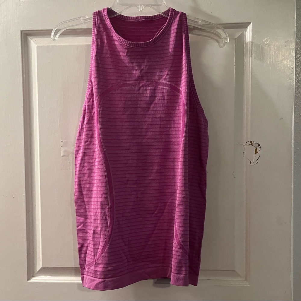 Lululemon top - Picture 1 of 2